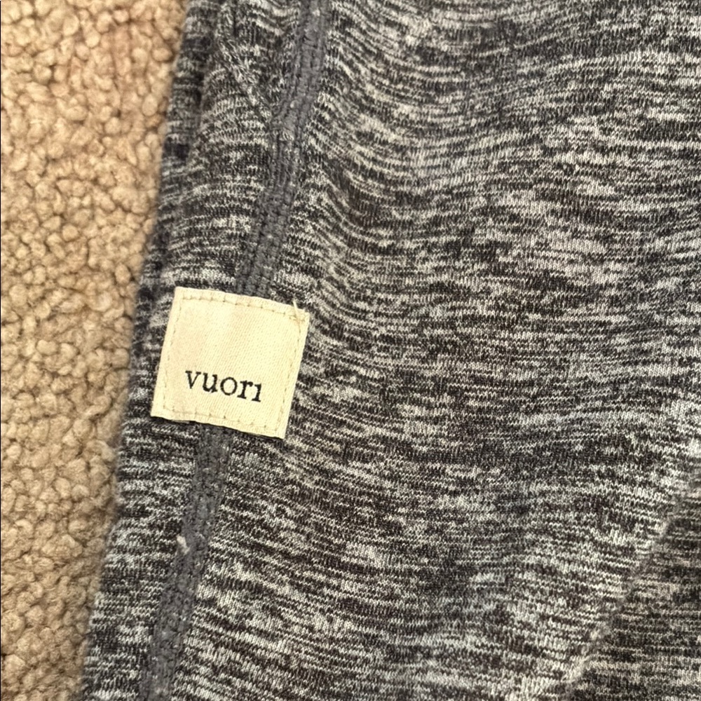 Vuori Gray Jogger Pants size S - Picture 6 of 7
